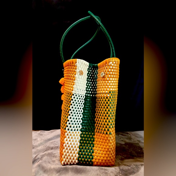 Vibrant Checkered Tote Bag - Picture 4 of 6